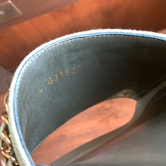 Chanel 17C Slides RARE - Picture 7 of 9